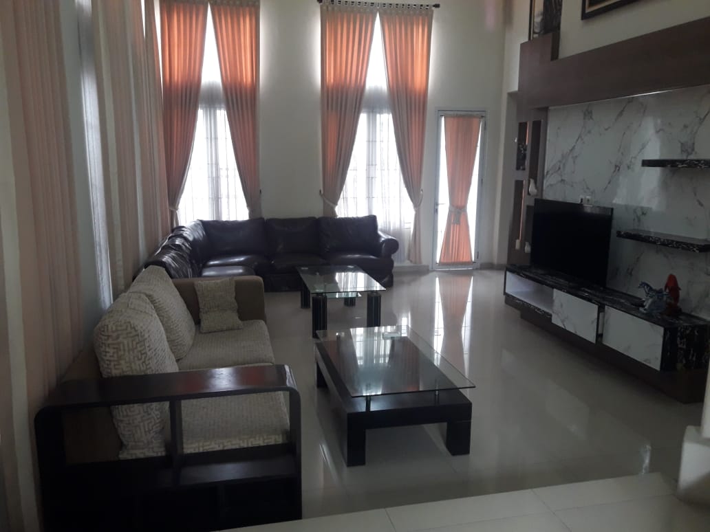 Disewakan Rumah Full Furnish Di Taman Menteng Lippo Cikarang